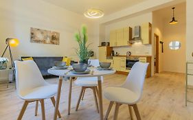 CityApartment - 53 m², 2 Zimmer, zentral, Netflix, Küche, Waschmaschine